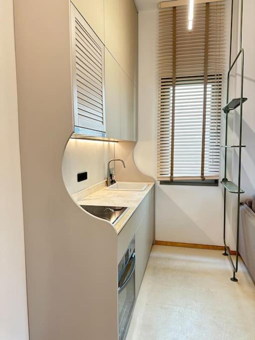 Yvonne Center By Thesbnb Apartment *